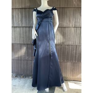 🔥NWT Heirloom Herringstones Satin Off The Shoulder Bow Formal Gown Party Dress